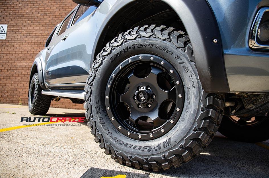 NISSAN NAVARA RG1 SATIN BLACK